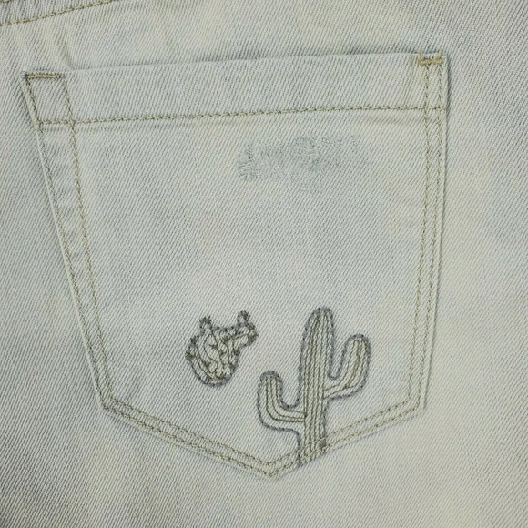 Blank NYC Tomboy Short Sunbaked Cactus Raw Hem NWT - Picture 3 of 8